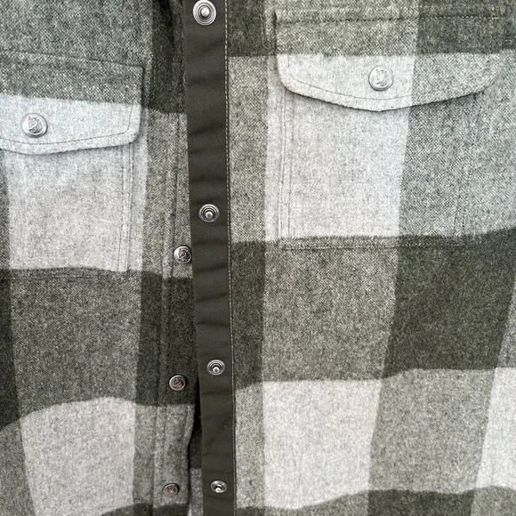 Fjallraven Green and Gray Plaid Canada Shirt Jacket Women’s XL Comfort Fit - Picture 7 of 8